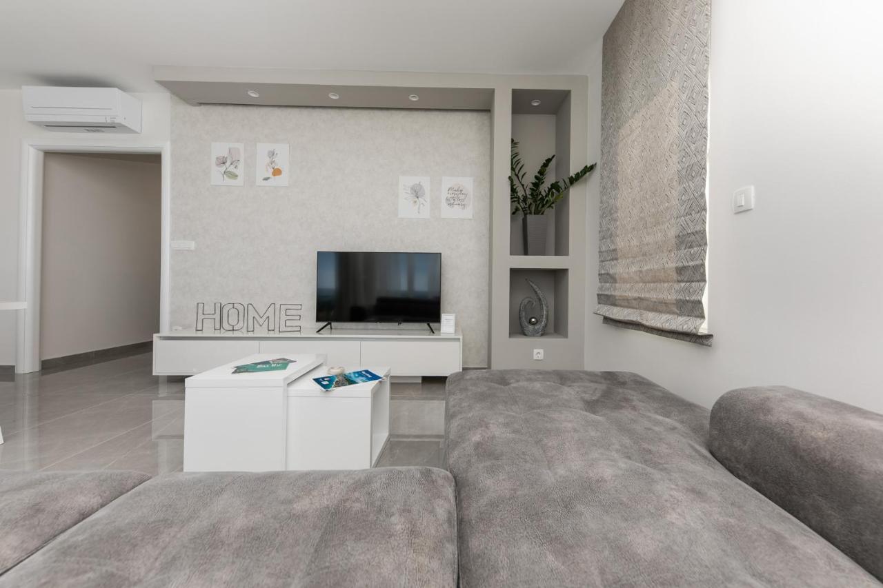 Dora Apartament