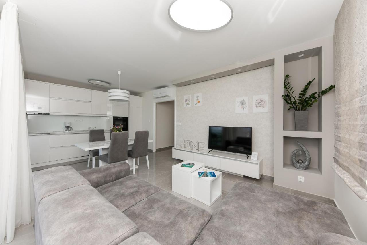Dora Apartament Okrug Gornji